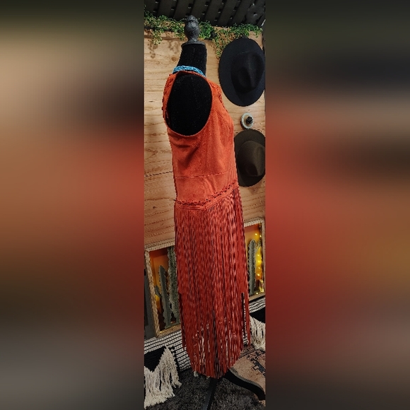✨Maranda Lambert Idyllwind Country Mannor Faux Suede Fringe Mini Dress Rust ✨ - Picture 2 of 8